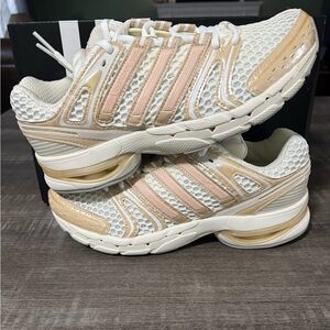 Adidas Adistar Control 5